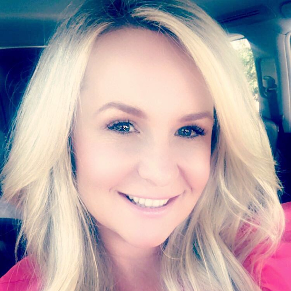 Meet your Posher, Mira